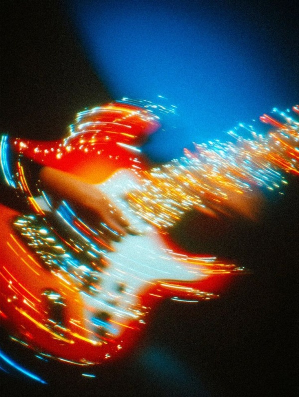 Jak zacząć grać na gitarze? Przewodnik dla początkujących